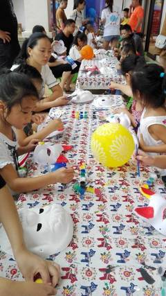 缤纷童话梦，暑期欢乐颂——仁和幼儿园亲子游艺活动纪实